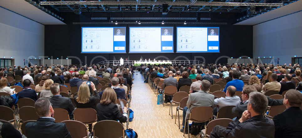 Un convegno internazionale. An international meeting.
